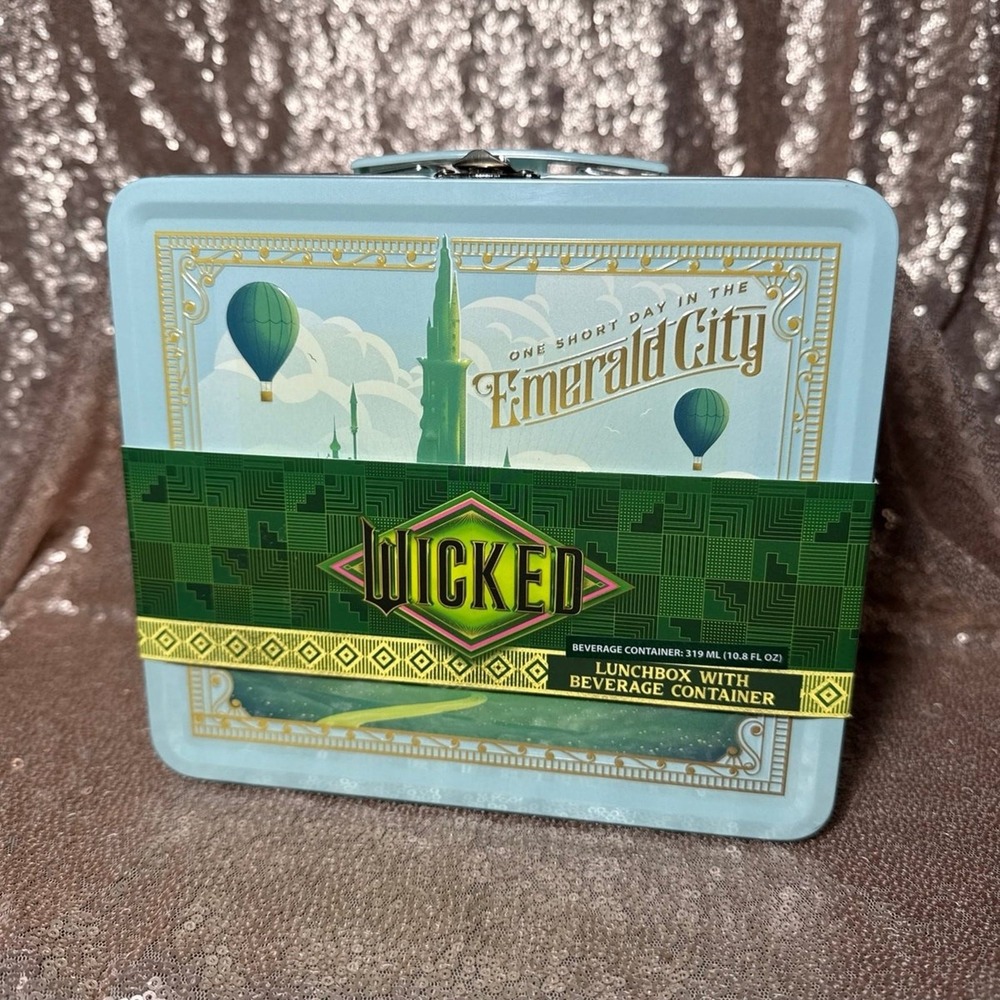 Wicked Movie Merchandise Bundle Glinda Squishmallow Tote Lunchbox Blanket Book - Picture 7 of 12